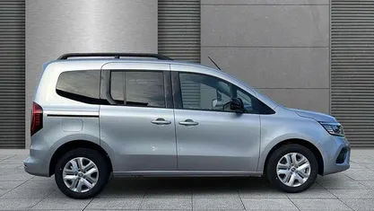 Highlandgrau Neu 2025 Renault Kangoo Techno Van / Kleinbus | 27.290 € (Superpreis)
