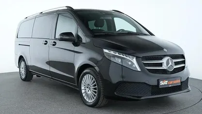 Gebraucht Mercedes V300 237 PS (174 kW) 2024 Schwarz Van / Kleinbus
