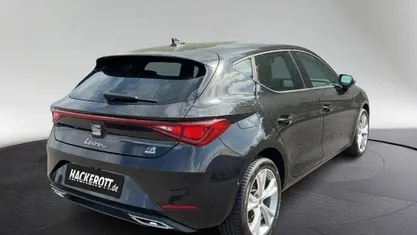 Second-hand Seat Leon FR 204 CP (150 kW) 2022 Negru Berlinǎ
