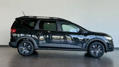 Schwarz Neu 2025 Dacia Jogger Expression Van / Kleinbus | 27.599 € (Fairer Preis)