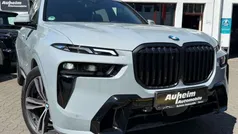 Grau Gebraucht 2025 BMW X7 M Sport SUV | 116.025 € (Superpreis)