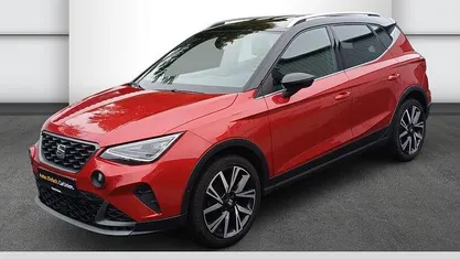 Desire rot / midnigh Gebraucht 2022 Seat Arona FR SUV | 20.860 € (Guter Preis)