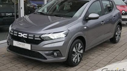 Usata Dacia Sandero Expression 91 CV (66 kW) 2024 Grigio Utilitaria
