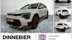 Weiß (metallic) Gebraucht 2024 Kia e-Niro Inspiration SUV | 34.490 € (Guter Preis)