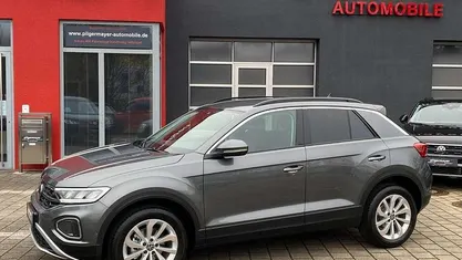 Gebraucht 2025 VW T-Roc Life SUV | 29.899 € (Superpreis)