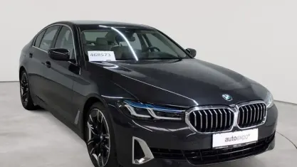 Gebraucht BMW 540 Luxury Line 333 PS (244 kW) 2021 Sophistograu brillanteffekt metallic Limousine