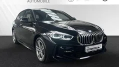 Saphirschwarz metallic Gebraucht 2024 BMW 118 M Sport Kleinwagen | 28.380 € (Fairer Preis)