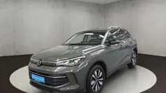 Grün Gebraucht 2024 VW Tiguan Life SUV | 42.700 € (Superpreis)