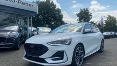 Frostweiß Neu 2025 Ford Focus ST-Line X Kombi | 28.790 € (Guter Preis)