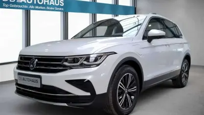 Gebraucht VW Tiguan Elegance 245 PS (180 kW) 2022 Weiß SUV