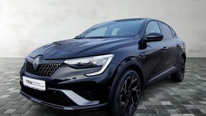 Käytetty Renault Arkana Esprit Alpine 143 HP (105 kW) 2024 Musta Katumaasturi