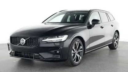 Gebraucht Volvo V60 Plus 197 PS (144 kW) 2025 Kombi