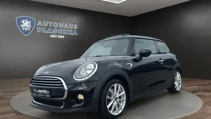Gebraucht Mini Cooper D 116 PS (85 kW) 2016 Midnight black (schwarz) Kleinwagen