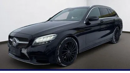 Schwarz Gebraucht 2019 Mercedes C200 AMG line Kombi | 25.950 € (Fairer Preis)