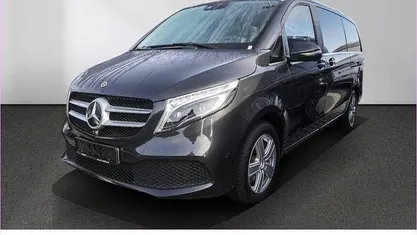 Gebraucht 2021 Mercedes V250 Avantgarde Van / Kleinbus | 48.750 € (Fairer Preis)