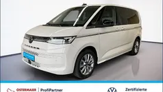 Candyweiß Gebraucht 2024 VW T7 Style Van | 55.480 € (Fairer Preis)