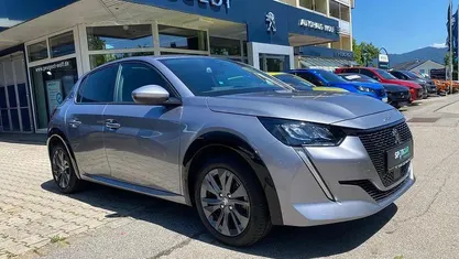 Artense silber met. Gebraucht 2021 Peugeot 208 Allure Kleinwagen | 12.900 € (Guter Preis)