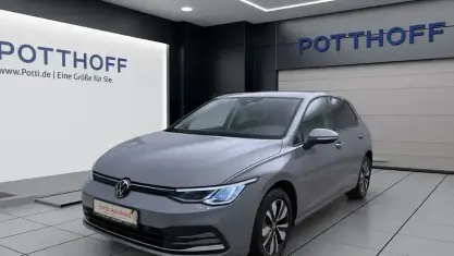 Gebraucht VW Golf VIII Move 110 PS (80 kW) 2024 Mondsteingrau Limousine