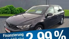 Grau Gebraucht 2021 VW Passat Business Kombi | 23.940 € (Fairer Preis)