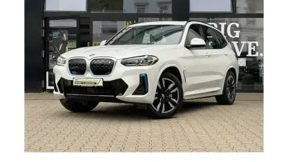 Gebraucht BMW iX3 M Sport 210 kW (286 PS) 2024 Weiß SUV