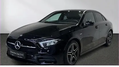 Gebraucht Mercedes A200 AMG 163 PS (119 kW) 2022 Schwarz Limousine