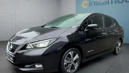 Schwarz Gebraucht 2019 Nissan Leaf N-Connecta Kleinwagen | 14.599 € (Fairer Preis)