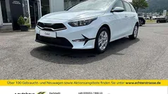 Carraraweiß Gebraucht 2024 Kia Ceed Vision Limousine | 21.990 € (Fairer Preis)