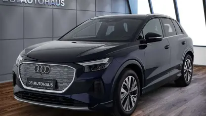Gebraucht Audi Q4 e-tron Comfort 150 kW (204 PS) 2024 Blau SUV
