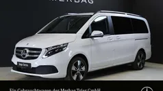 Bergkristallweiß metallic Gebraucht 2024 Mercedes V250 Avantgarde Edition Van / Kleinbus | 61.760 € (Fairer Preis)
