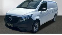 Weiß Gebraucht 2021 Mercedes Vito Van / Kleinbus | 20.647 € (Fairer Preis)