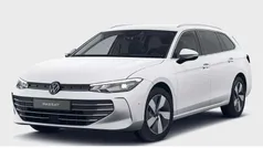 Weiß Gebraucht 2024 VW Passat Business Kombi | 35.550 € (Fairer Preis)