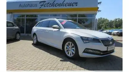 Usata Skoda Superb Style 150 CV (110 kW) 2024 Bianco Station wagon