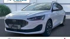 Schwarz(metallic) Neu 2025 Ford Focus Titanium Kombi | 28.490 € (Guter Preis)