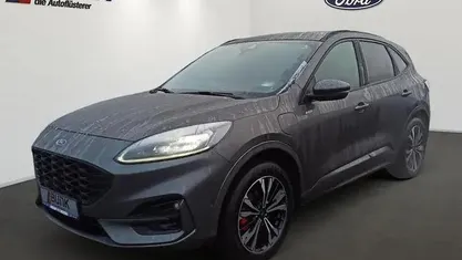 Second-hand Ford Kuga ST-Line X 224 CP (164 kW) 2022 Gri SUV