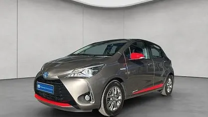 Gebraucht Toyota Yaris Hybrid Edition 100 PS (73 kW) 2017 Limousine