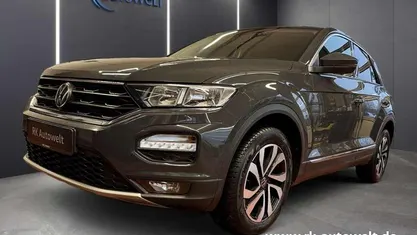 Grau Gebraucht 2021 VW T-Roc Active SUV | 23.980 € (Fairer Preis)