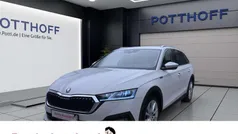 Weiss Gebraucht 2023 Skoda Octavia Kombi | 26.443 € (Superpreis)