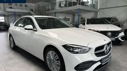 Gebraucht Mercedes C200 Avantgarde 204 PS (150 kW) 2025 Weiß Limousine