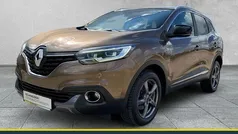 Braun Gebraucht 2016 Renault Kadjar Bose Edition SUV | 15.950 € (Fairer Preis)
