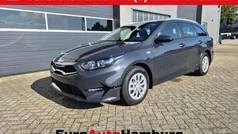 Deluxeweiß metallic Neu 2025 Kia Ceed Sportswagon Vision Kombi | 24.590 € (Fairer Preis)