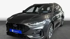 Magnetic metallic Gebraucht 2024 Ford Focus ST-Line Kombi | 25.950 € (Guter Preis)