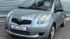 Silber Gebraucht 2007 Toyota Yaris Cool Kleinwagen | 2.880 € (Fairer Preis)