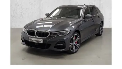 Gebraucht BMW 330e M Sport 252 PS (185 kW) 2022 Grau Kombi