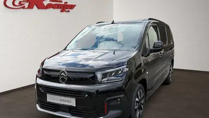 Neu Citroën Berlingo 131 PS (96 kW) 2026 Perla neraschwarz metallic Van / Kleinbus