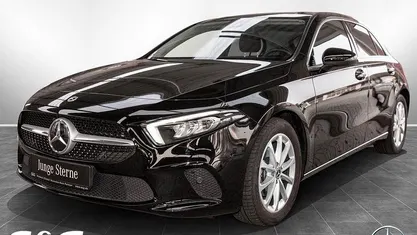 Gebraucht 2022 Mercedes A180 Advanced Limousine | 27.777 € (Fairer Preis)