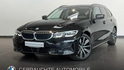 Gebraucht BMW 320 Sport Line 190 PS (139 kW) 2022 Schwarz Kombi