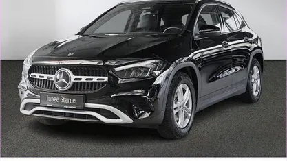 Gebraucht Mercedes GLA200 163 PS (119 kW) 2025 Unilack nachtschwarz SUV