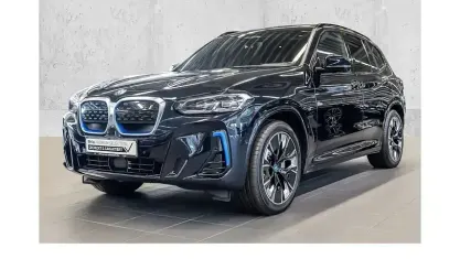 Gebraucht BMW iX3 Sport Line 210 kW (286 PS) 2023 Schwarz SUV