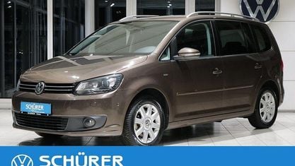 Gebraucht VW Touran Comfortline 140 PS (102 kW) 2013 Braun Van / Kleinbus