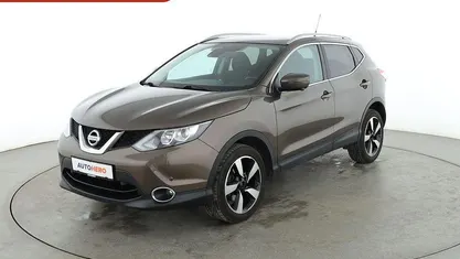 Braun Gebraucht 2015 Nissan Qashqai 360º SUV | 14.190 € (Fairer Preis)